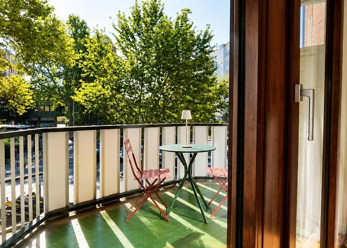 Appartement Elegantis Luce Di Trastevere With Terrace - Comfort In Charming District *